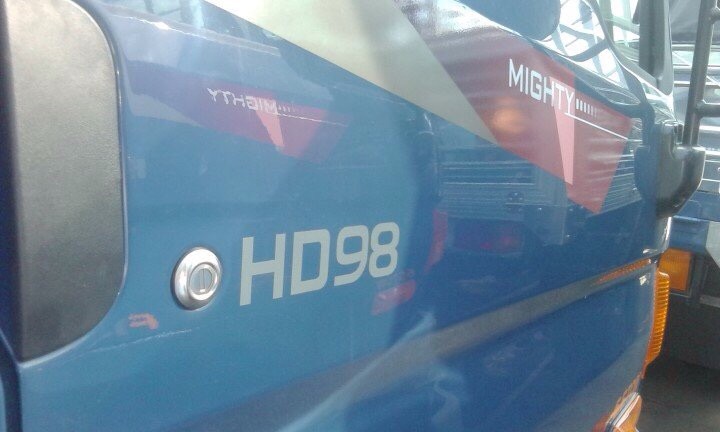 Xe tai HD98 1