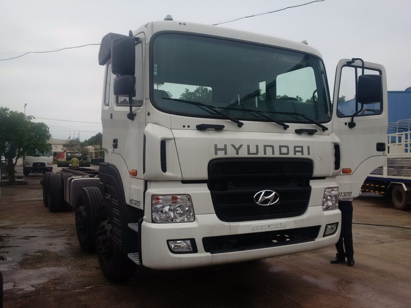 hyundai hd320 1