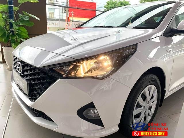 Đèn pha Halogen Hyundai Accent số sàn bản tiêu chuẩn