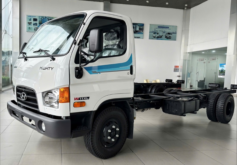 Hyundai W11XL